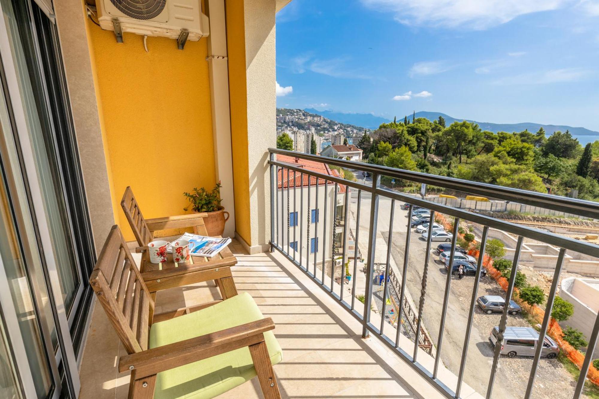 Apart Hotel M S Katunjanin Herceg Novi Esterno foto