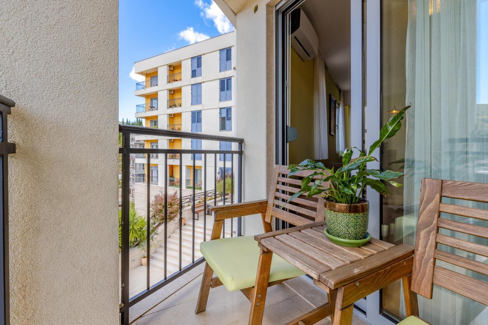 Apart Hotel M S Katunjanin Herceg Novi Esterno foto