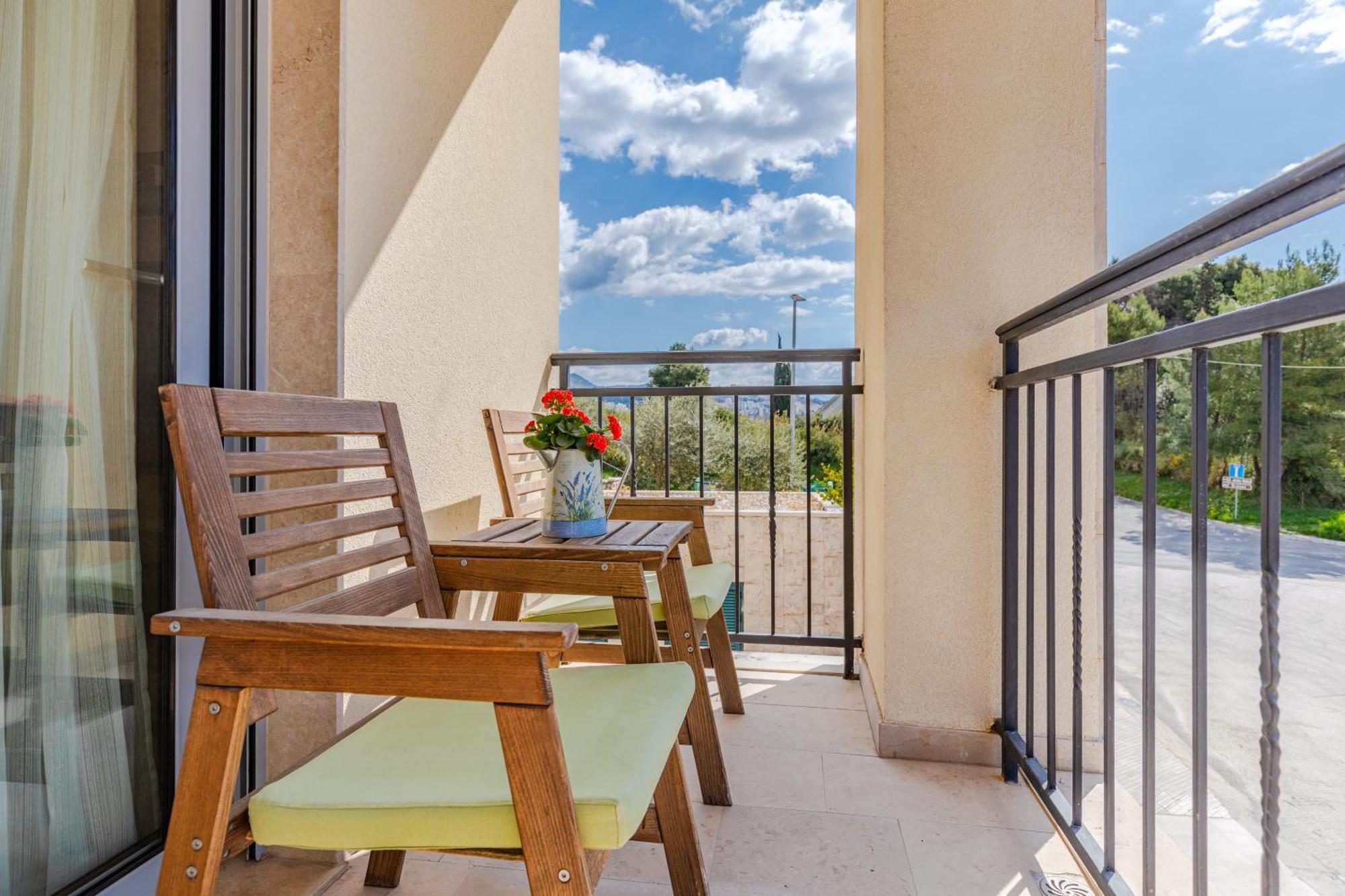 Apart Hotel M S Katunjanin Herceg Novi Esterno foto